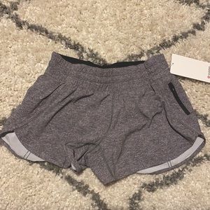 BRAND NEW Lululemon Tracker LR Short 4”